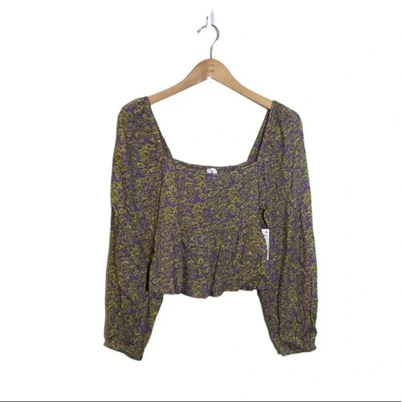 Abound Floral Crop Top Long Sleeves - Picture 1 of 5
